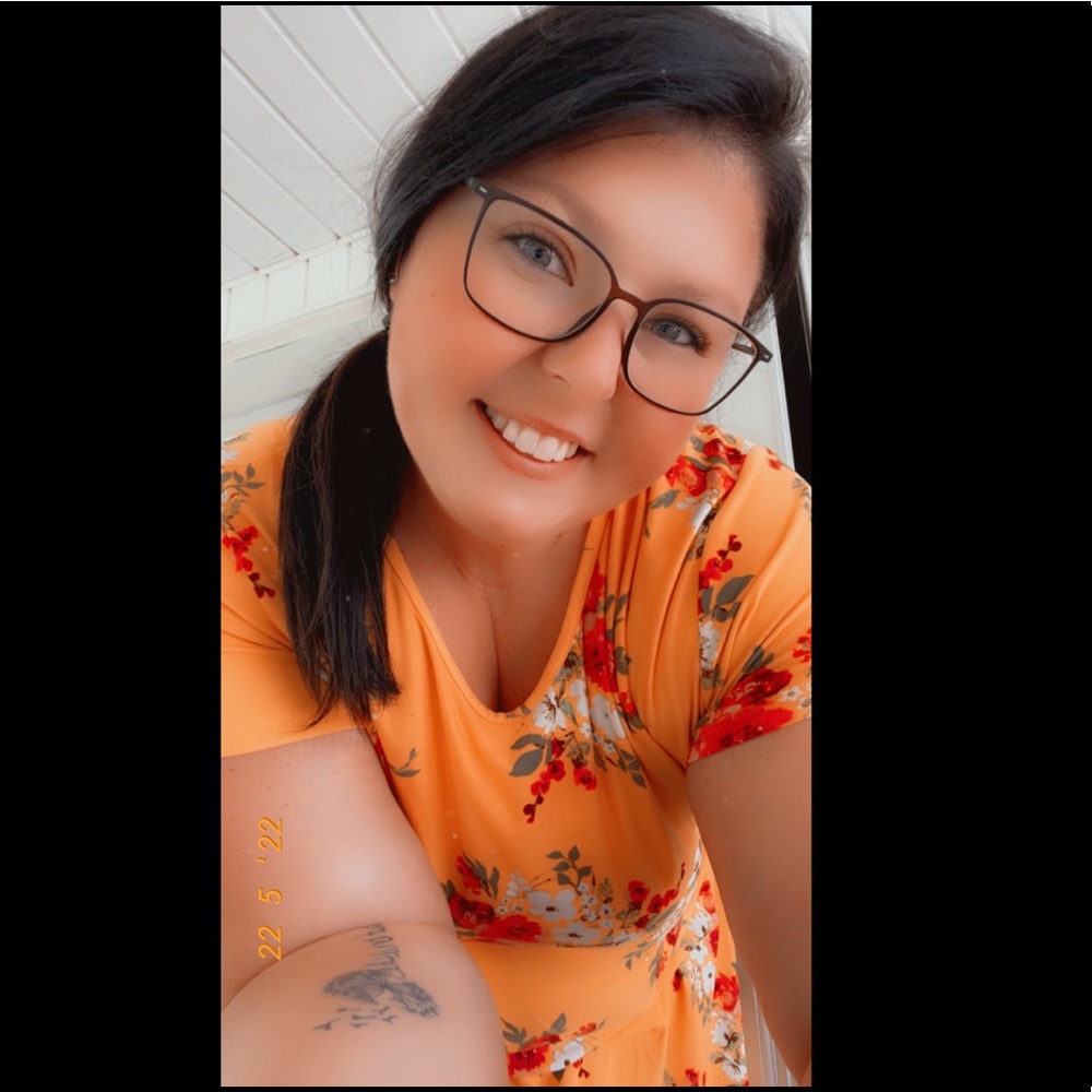 Meet your Posher, Hannah